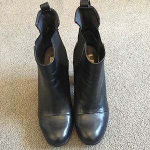 Belle by Sigerson Morrison booties